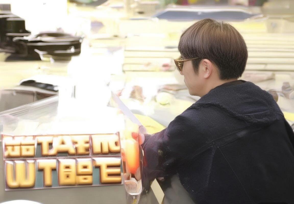 风暴山猫激战：战术对决与精彩瞬间回顾(图2)